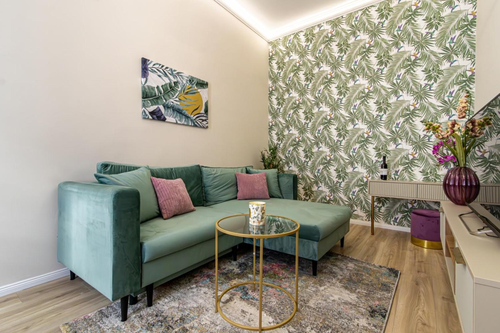 Oasis On The Broadway With Ac Budapest